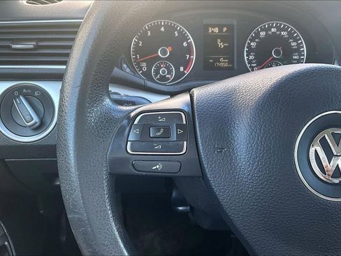 Used 2013 Volkswagen Passat 2.5 S image 12