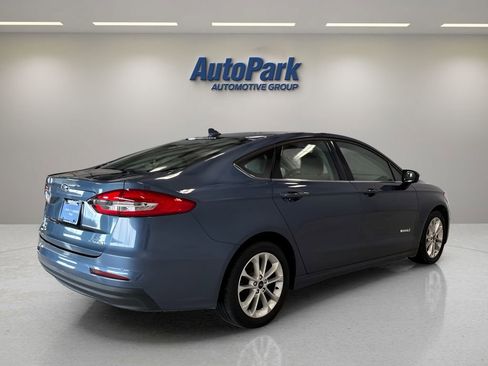 Used 2019 Ford Fusion SE image 7
