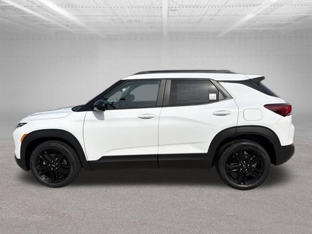 New 2026 Chevrolet TrailBlazer LT w/ Midnight Edition FWD image 5