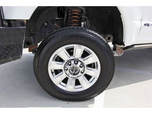 Used 2022 Ford F250 Platinum image 29