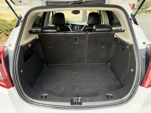 Used 2020 Buick Encore Essence image 26