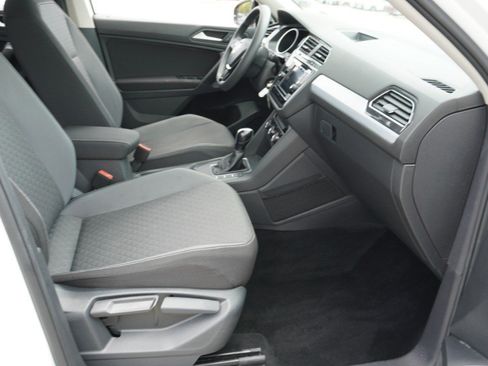 Used 2021 Volkswagen Tiguan S FWD image 13