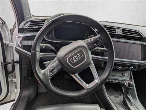 Used 2022 Audi Q3 2.0T Premium Plus image 19