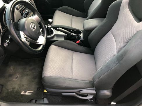 Used 2015 Scion tC image 12