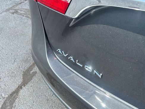Used 2015 Toyota Avalon XLE FWD image 31