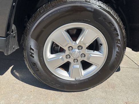 Used 2012 Jeep Liberty Sport w/ Popular Equipment Group RWD image 29