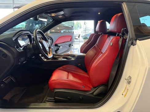 Used 2020 Dodge Challenger R/T Scat Pack RWD image 19