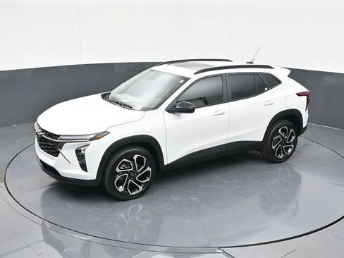 New 2026 Chevrolet Trax RS w/ Sunroof Package image 64