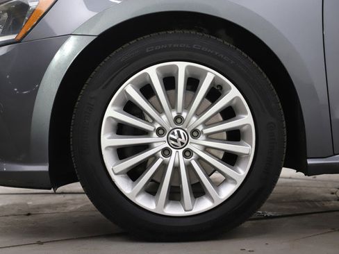 Used 2016 Volkswagen Passat 1.8T SE image 28