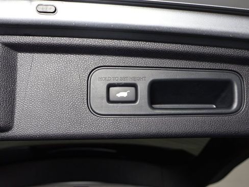 Used 2023 Honda Odyssey EX-L image 21