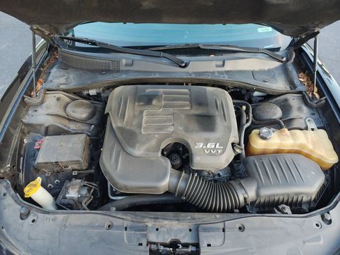 Used 2016 Dodge Charger SXT RWD image 21
