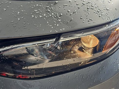 Certified 2023 Chevrolet Malibu LT image 30