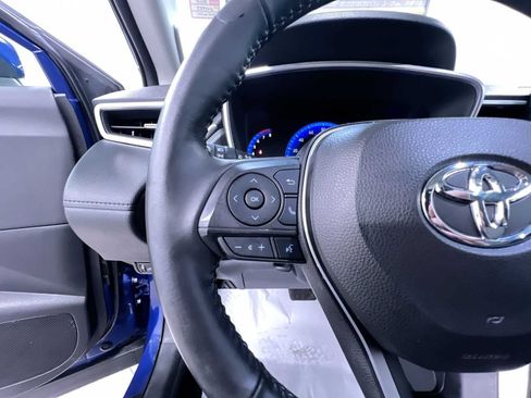 Used 2022 Toyota Corolla Cross XLE w/ Convenience Package AWD/4WD image 20