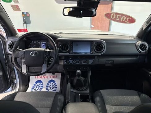 Used 2020 Toyota Tacoma TRD Sport image 38