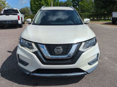 Used 2018 Nissan Rogue SV FWD image 8