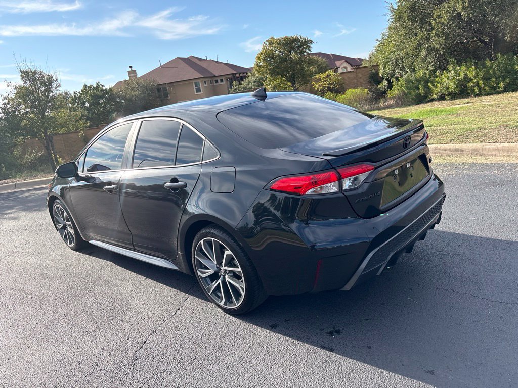 Used 2022 Toyota Corolla SE FWD image 3