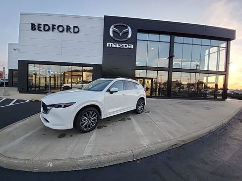 New 2025 MAZDA CX-5 Signature image 9