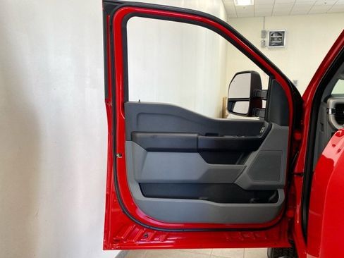 New 2026 Ford F350 XL w/ XL Chrome Package image 9