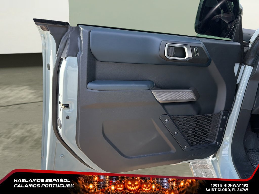 Used 2023 Ford Bronco Outer Banks w/ Sasquatch Package AWD/4WD image 12