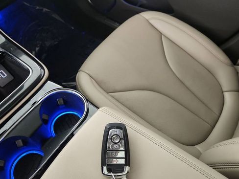 Used 2022 Lincoln Nautilus Reserve AWD/4WD image 22