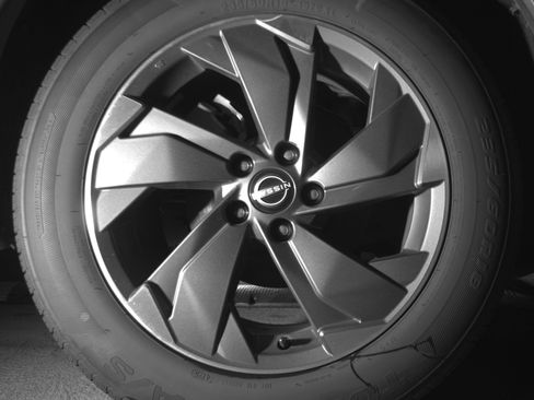 Used 2025 Nissan Rogue SV image 15