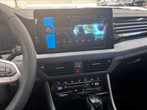 New 2026 Volkswagen Jetta SE FWD image 6