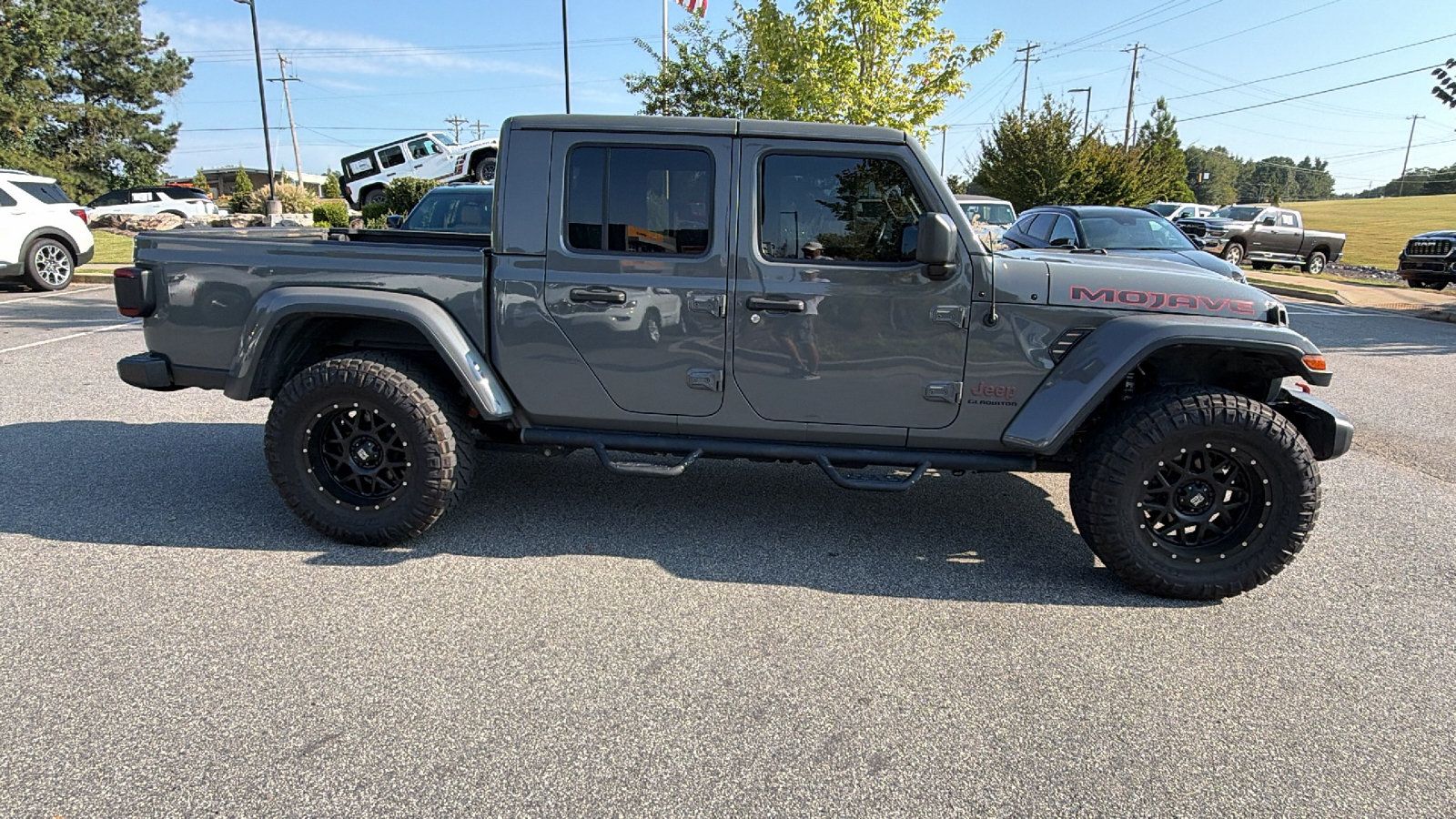 Used 2020 Jeep Gladiator Mojave AWD/4WD image 7