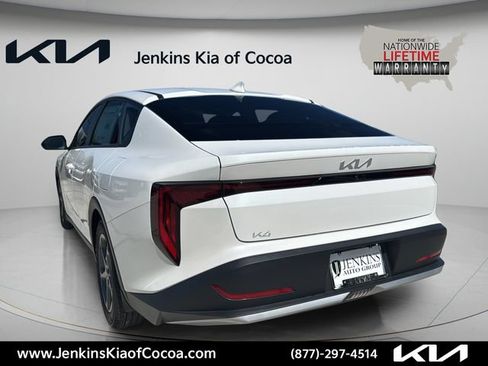New 2026 Kia K4 FWD image 7