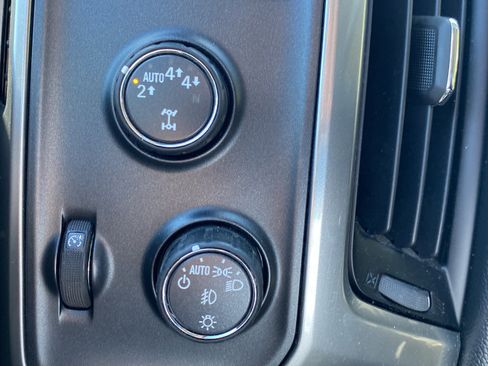 Used 2018 Chevrolet Silverado 1500 LT w/ All Star Edition AWD/4WD image 42