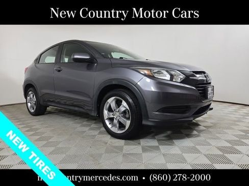 Used 2017 Honda HR-V LX image 1