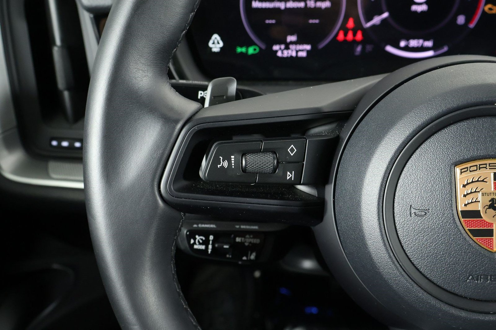 Certified 2026 Porsche Cayenne AWD/4WD image 14