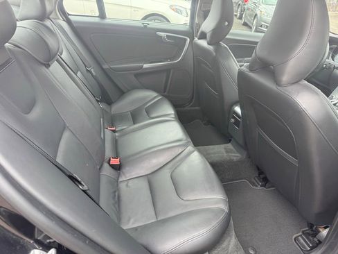 Used 2017 Volvo S60 T5 Inscription w/ Convenience Package image 22