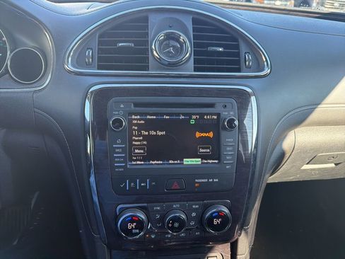 Used 2017 Buick Enclave Leather image 10