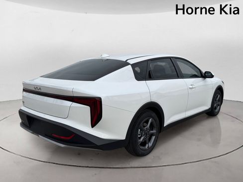 New 2026 Kia K4 FWD image 4