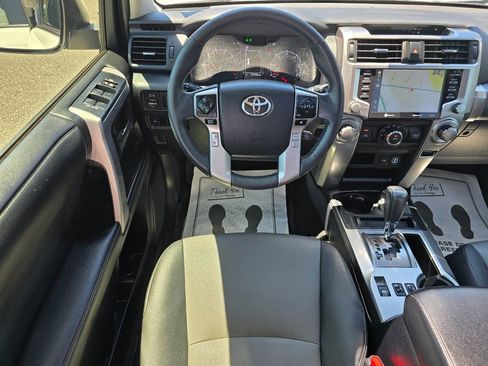 Used 2020 Toyota 4Runner SR5 Premium w/ Moonroof Package AWD/4WD image 14