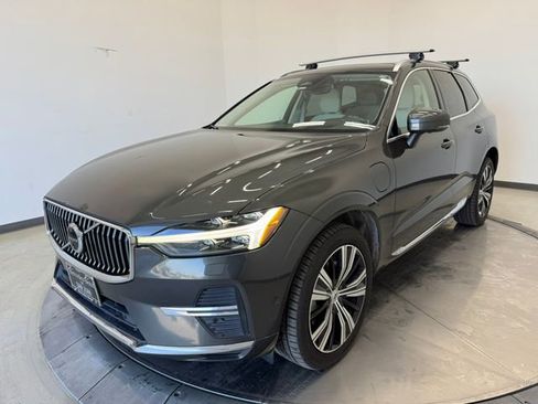 Used 2022 Volvo XC60 T8 Inscription w/ Advanced Package image 30