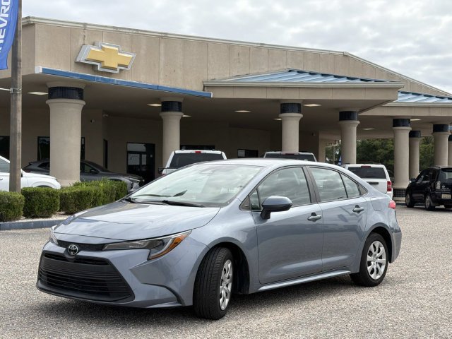 Used 2023 Toyota Corolla LE FWD image 12