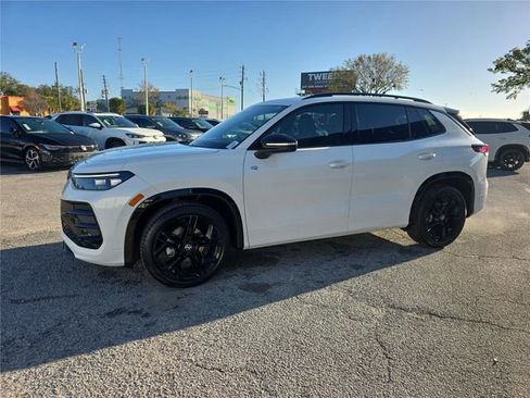 New 2026 Volkswagen Tiguan SE R-Line image 5