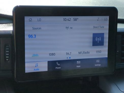 Used 2023 Ford Explorer XLT image 22