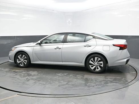 Used 2021 Nissan Altima 2.5 S image 4