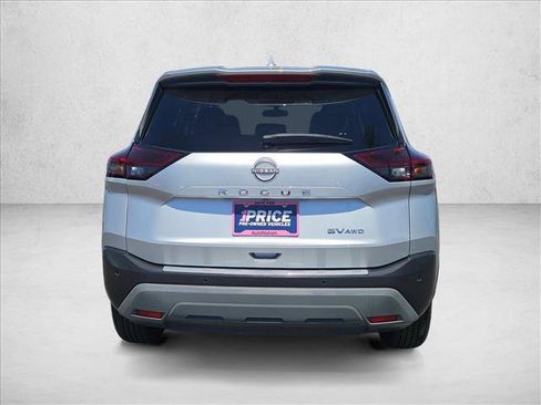 Used 2023 Nissan Rogue SV AWD/4WD image 6