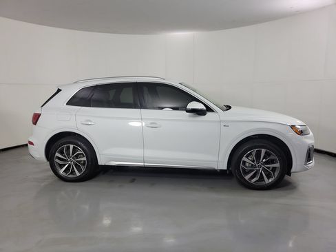 Used 2024 Audi Q5 2.0T Premium Plus w/ Premium Plus Package AWD/4WD image 38