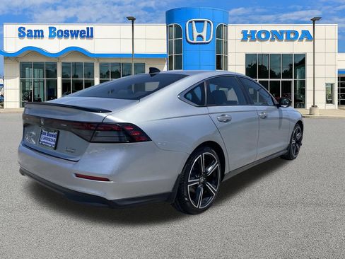 Used 2024 Honda Accord Sport image 4