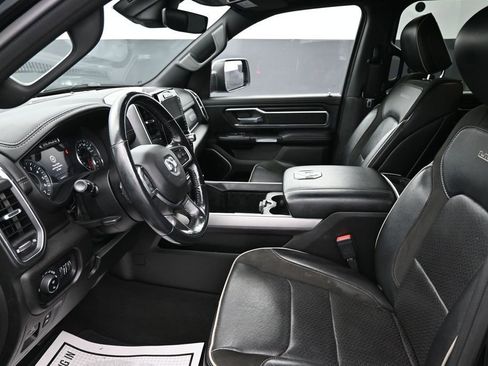 Used 2023 RAM 1500 Laramie AWD/4WD image 11