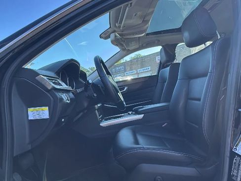 Used 2014 Mercedes-Benz E 350 4MATIC Sedan image 11