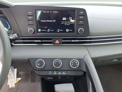New 2026 Hyundai Elantra SE FWD image 14
