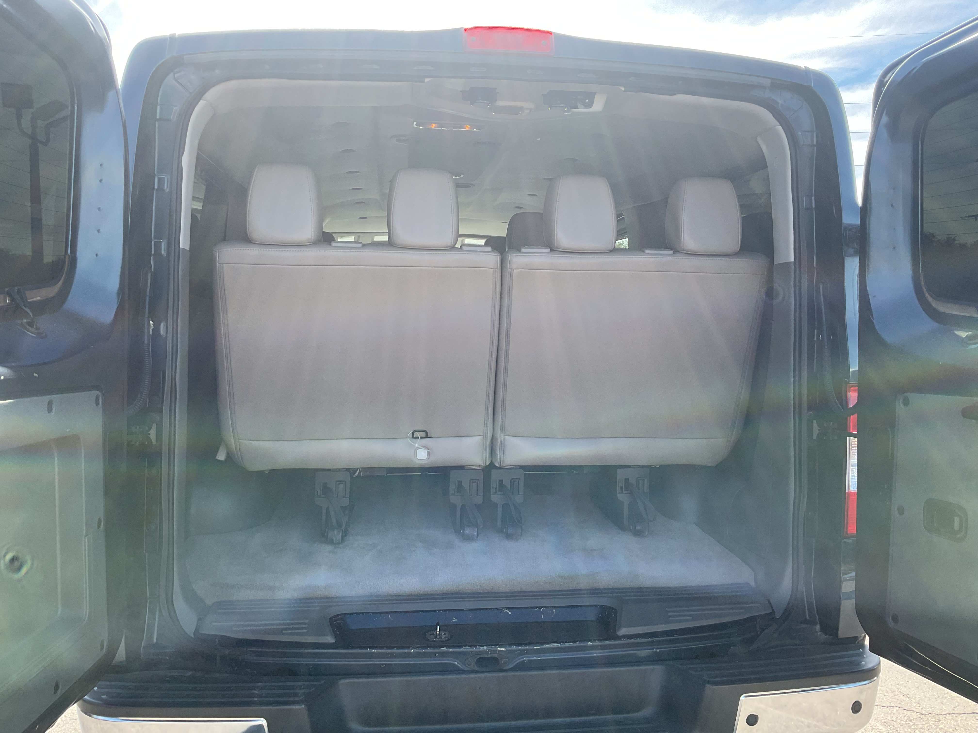 Used 2017 Nissan NV 3500 SL RWD image 19