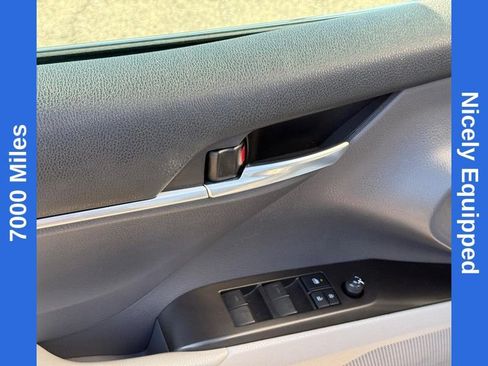 Used 2022 Toyota Camry LE FWD image 18