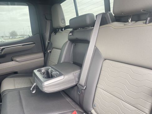 Used 2022 Chevrolet Silverado 1500 ZR2 w/ Technology Package image 39