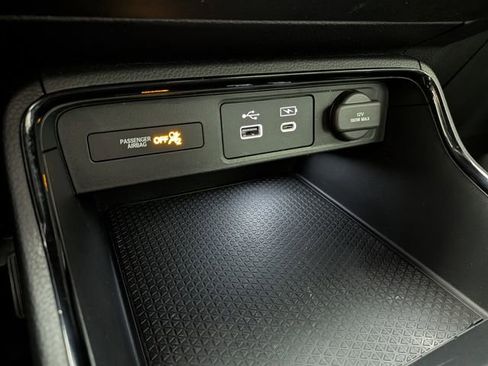 Used 2024 Honda CR-V Sport image 9